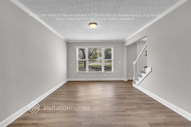 Foto del edificio - 1810 Collines Ave