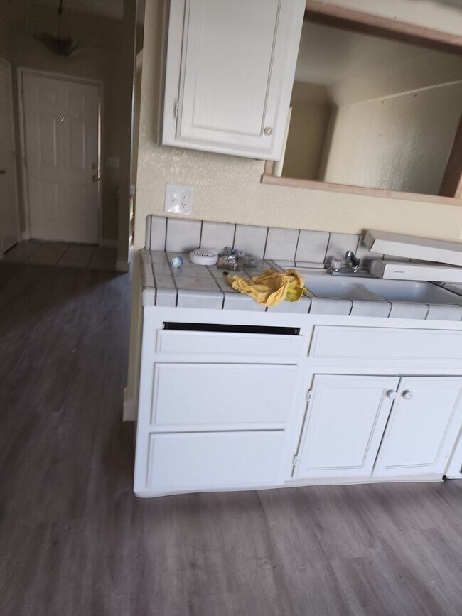 Foto del edificio - Coming soon!! 3 Bedroom, 2 Bath 2 Car Gara...