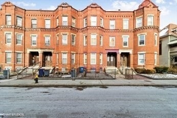 Primary Photo - 38 Moreland St