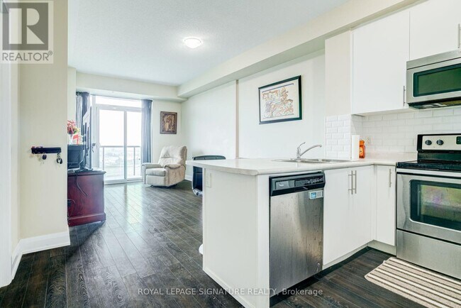 Building Photo - 55 Yorkland Blvd