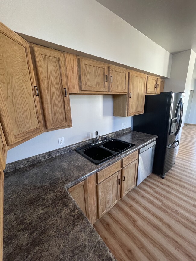 Foto del edificio - 1164 N Koeller St