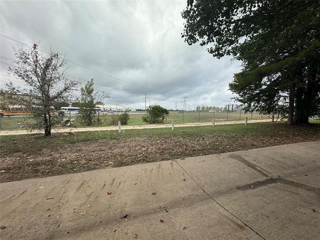 Foto del edificio - 1017 Essex Dr