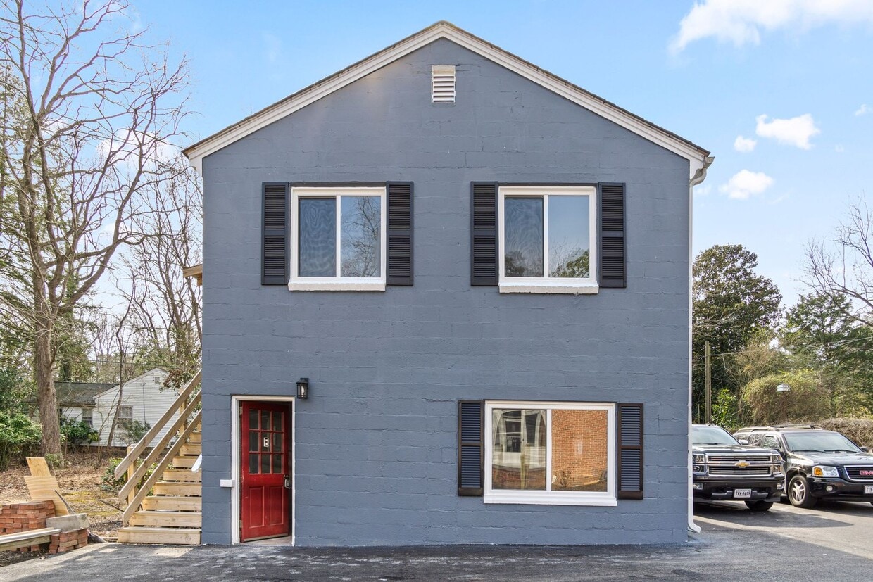 Rare 1 Bedroom Apartment in Williamsburg, VA | Pet-Friendly Rental - Delightful and Comfortable 1 Bedroom 1 Bath Unit!