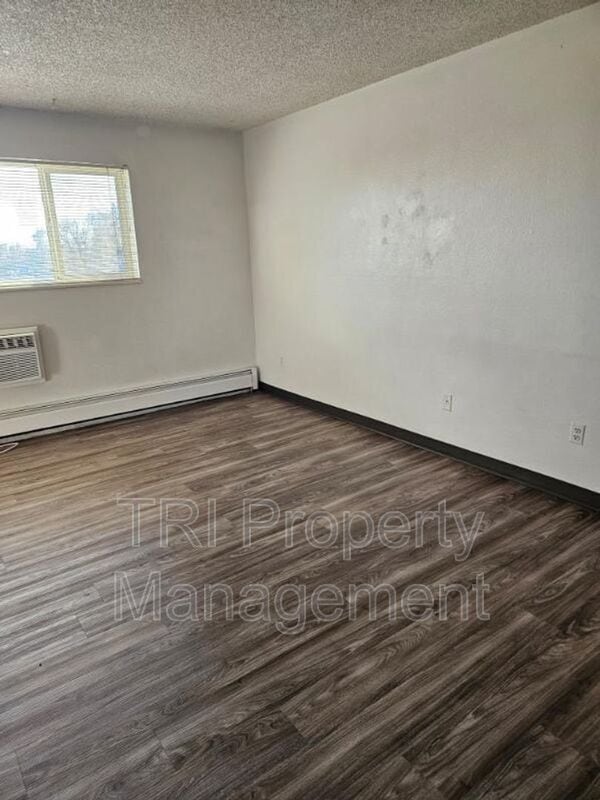 Building Photo - 2219 8th Ave