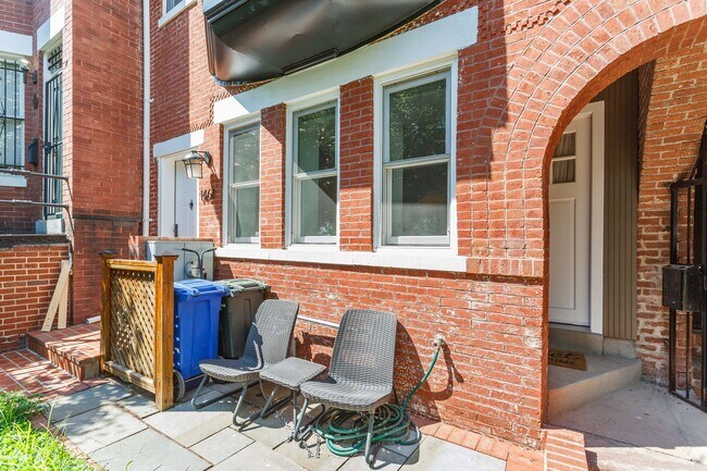 House façade - 1461 Florida Ave NW