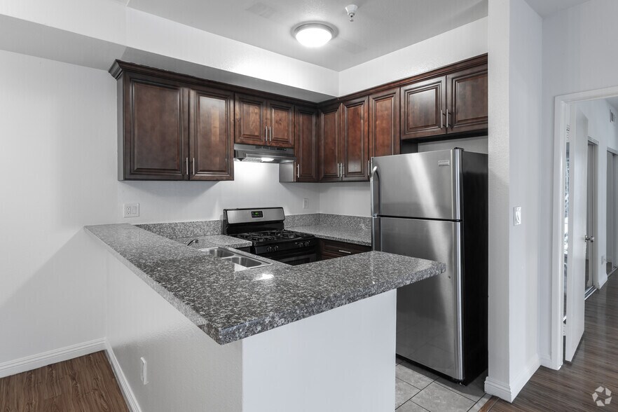 Lanewood Court Apartments