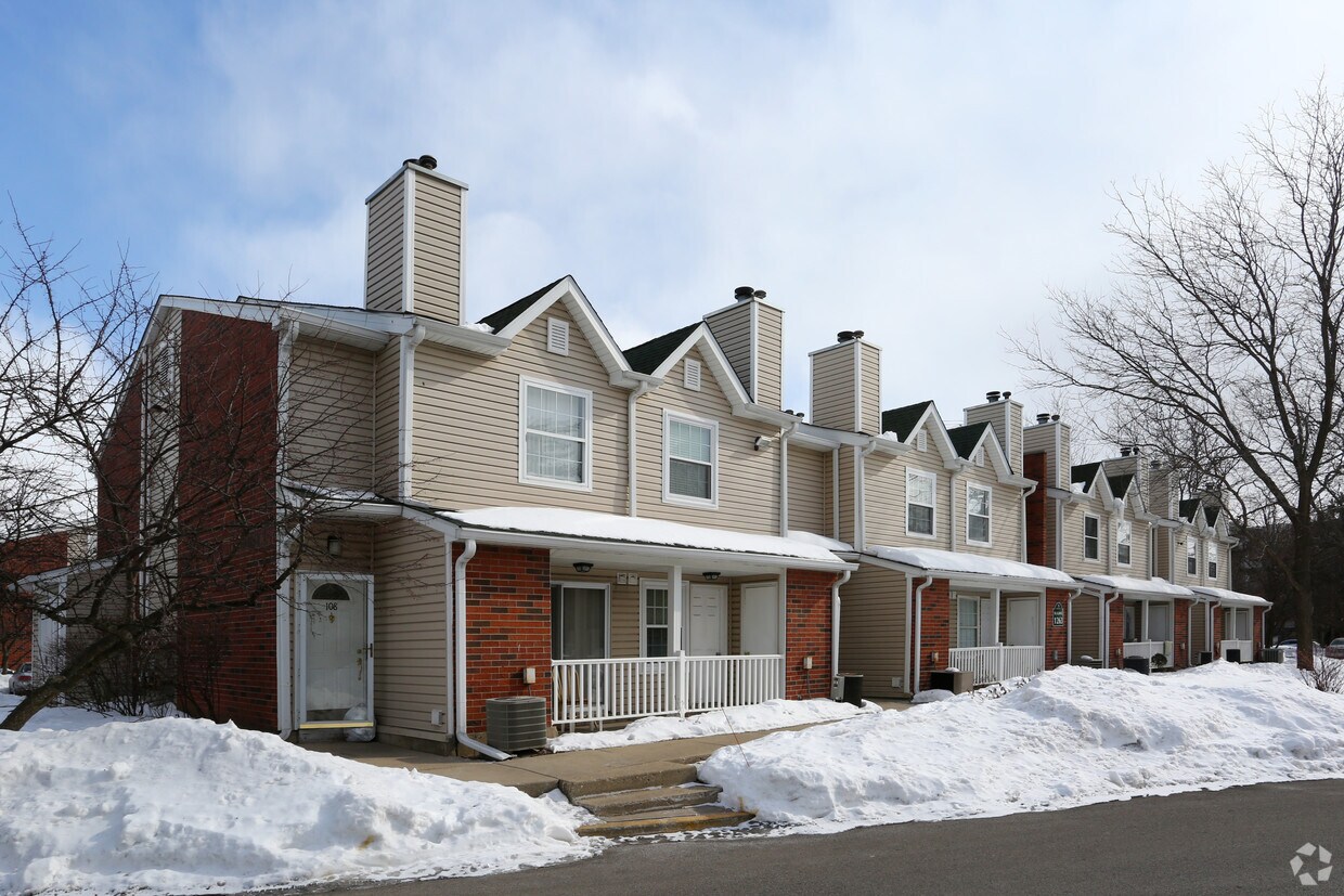 Primary Photo - Wyndham Court