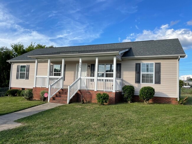 Building Photo - 905 Lyme Brook Ln