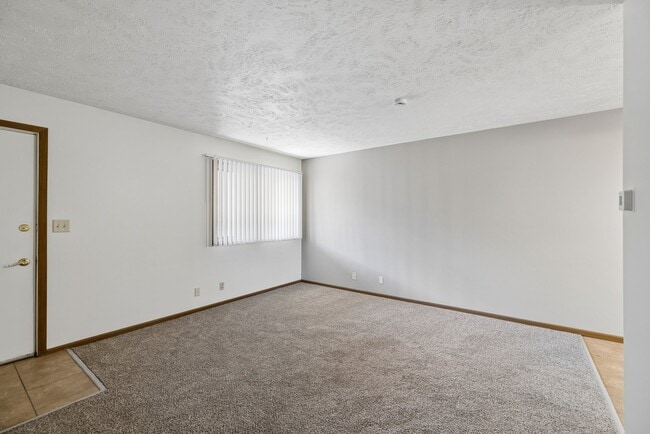 Building Photo - Countyshire Apartments