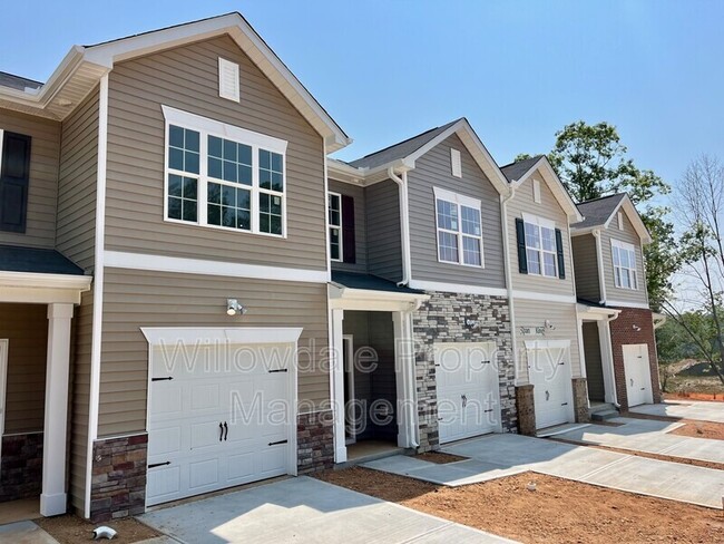 Building Photo - 257 David Hl Dr