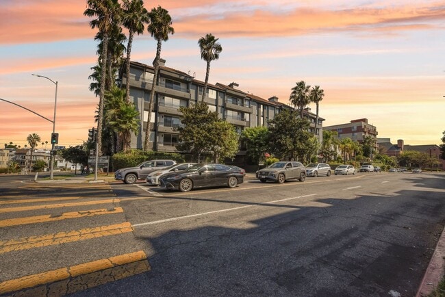 Building Photo - Virgil Plaza Apartments