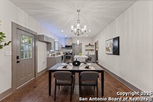 Foto del edificio - 631 Muncey St