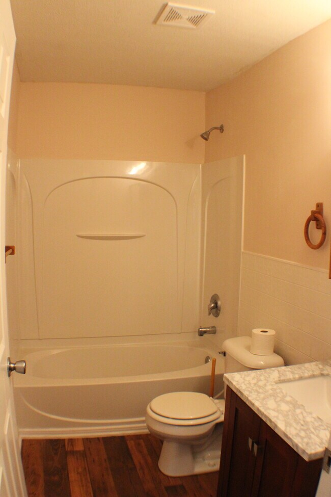 Foto del edificio - 1018 N Pennsylvania Ave