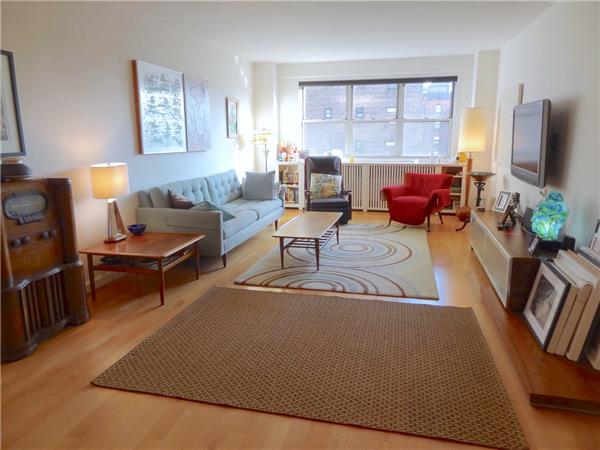 Foto del edificio - 345 W 58th St