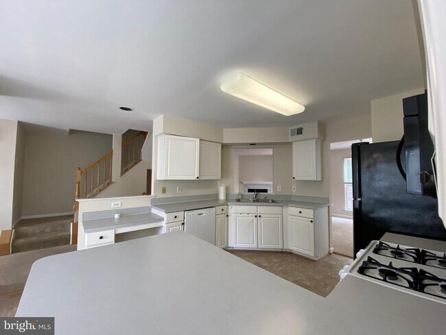 Foto del edificio - 6555 Kelsey Point Cir