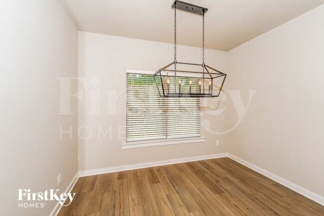 Foto del edificio - 1340 Brookhaven Drive