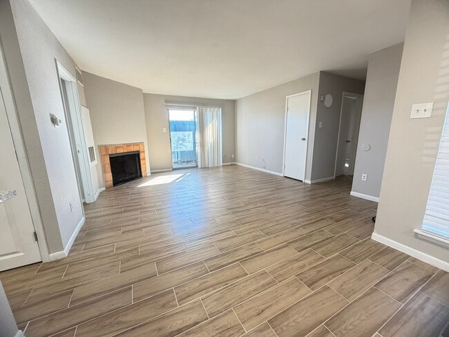 Foto del edificio - 10001 Westpark Dr