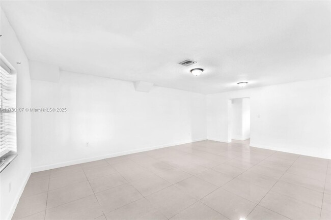 Building Photo - 15901 NW 18th Ct