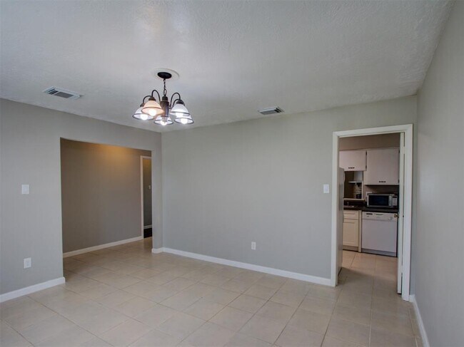 Foto del edificio - 10815 Montverde Ln