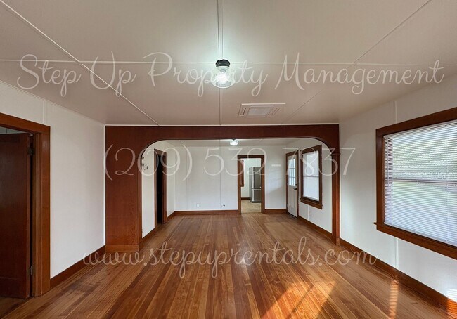 Foto del edificio - Sonora Sweet Spot | Updated 2BR, Soaking Tub, Fenced Yard + Porch