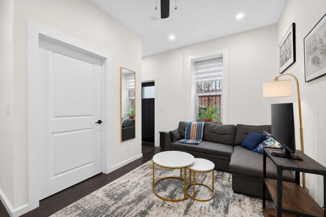 Foto del edificio - 316 Hudson St