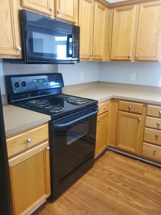 Photo - 2472 Redmayne Ln Townhome