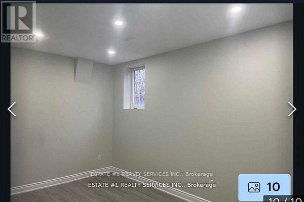 Photo du bâtiment - 32 River Rock Crescent