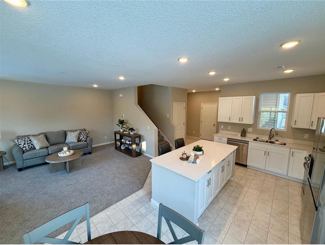 Building Photo - 14870 Willemite Way NW