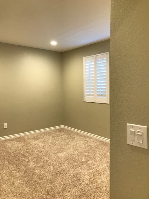 Room for rent - 11410 Benton St