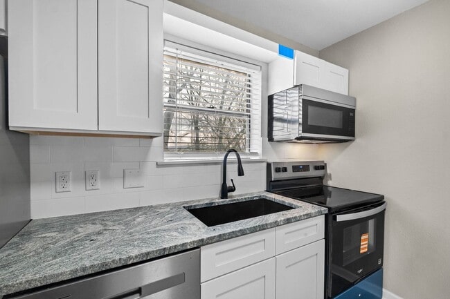 Interior Photo - Stadium Heights