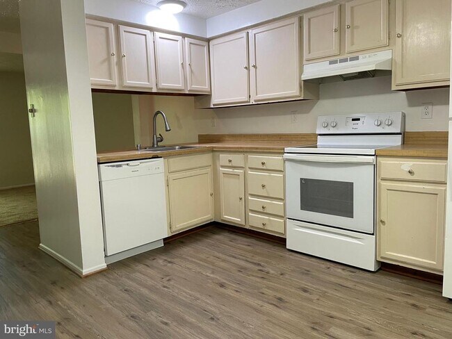 Foto del edificio - 1542 Pin Oak Dr