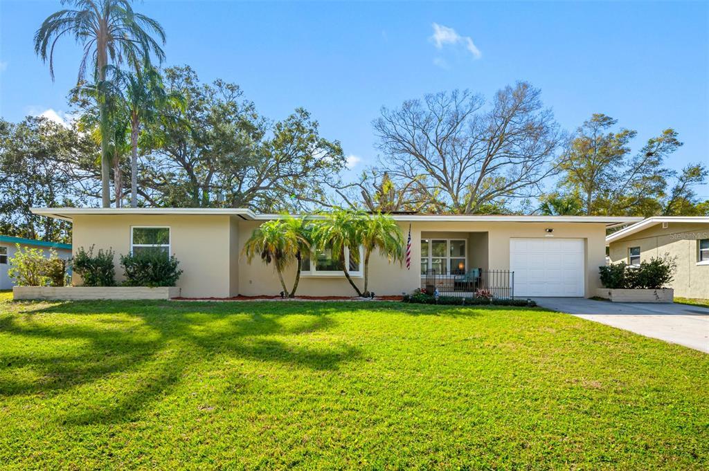 Foto principal - 1411 Pine Brook Dr