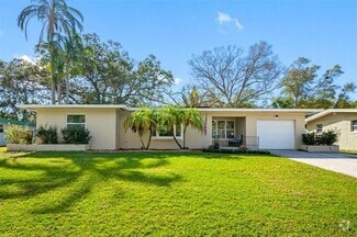 Building Photo - 1411 Pine Brook Dr