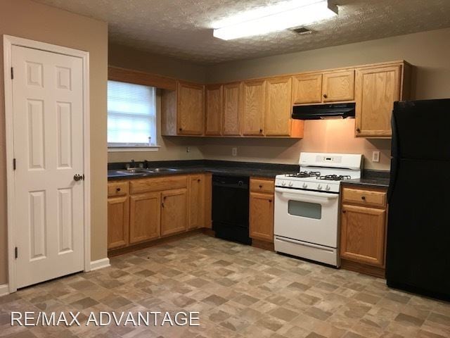 Building Photo - 3 br, 2.5 bath House - 5554 PINERIDGE CT.