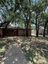 Building Photo - 7004 Lincoln Dr