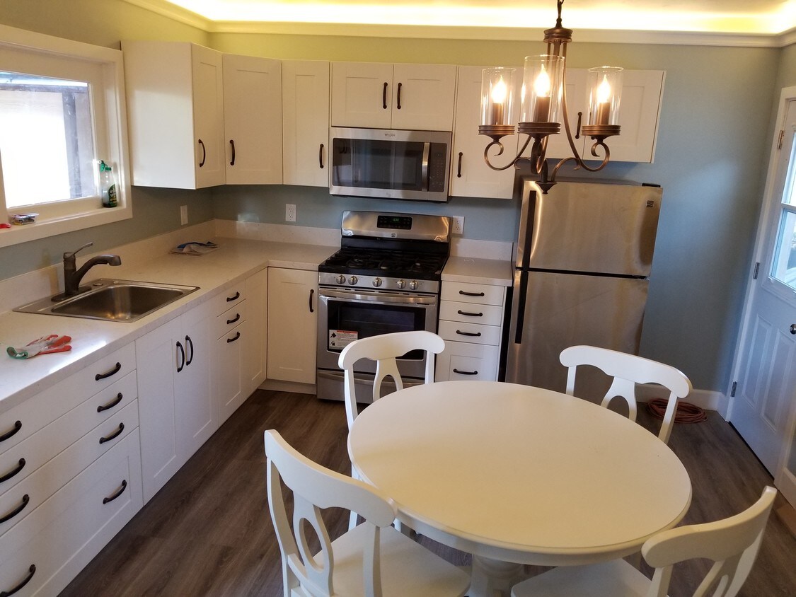 Foto principal - 5086 Barnard St
