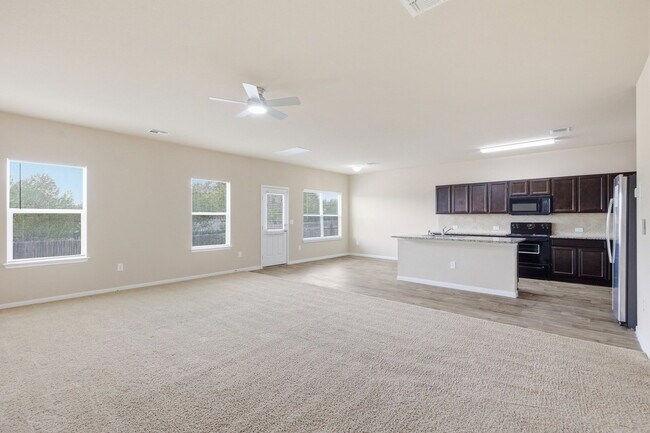 Foto del edificio - 12013 Waterford Run Way