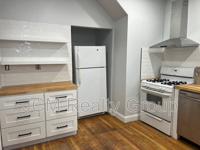 Photo - 10 Union Ave Apartment