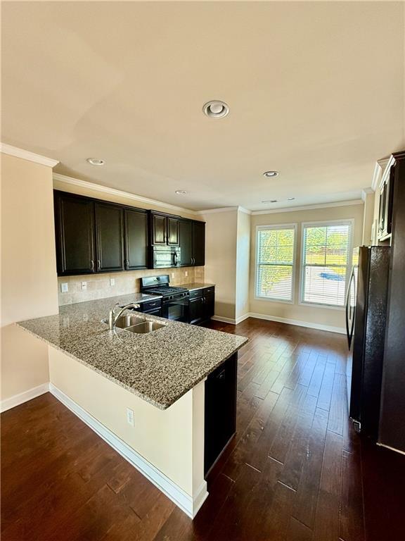 Foto del edificio - 4946 Rosalie Rd
