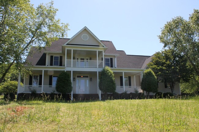 Foto del edificio - 5424 Cassandra Smith Rd