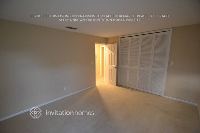 Building Photo - 14036 102nd Ave N