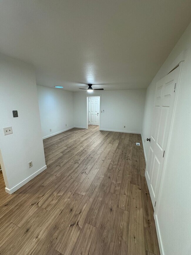 Foto del edificio - Beautifully Renovated 4-Bedroom Home in NW...