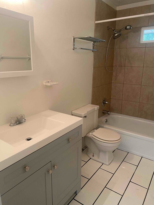 Foto del edificio - 809 McKinley Ave