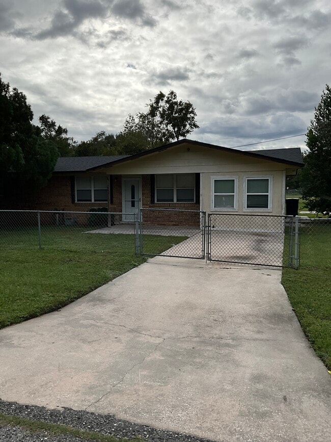 Building Photo - 514 Joan St