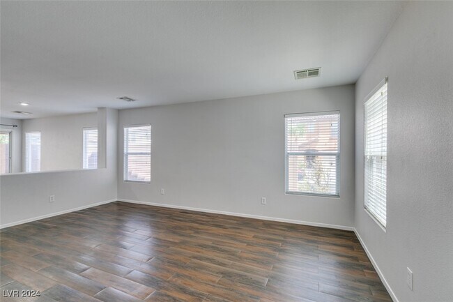 Foto del edificio - 532 Mayfair Walk Ave