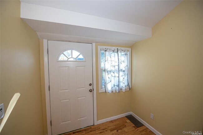 Foto del edificio - 37 Winter Ln