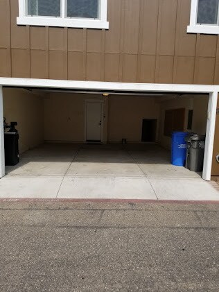 Foto del edificio - 326 Creekview Way