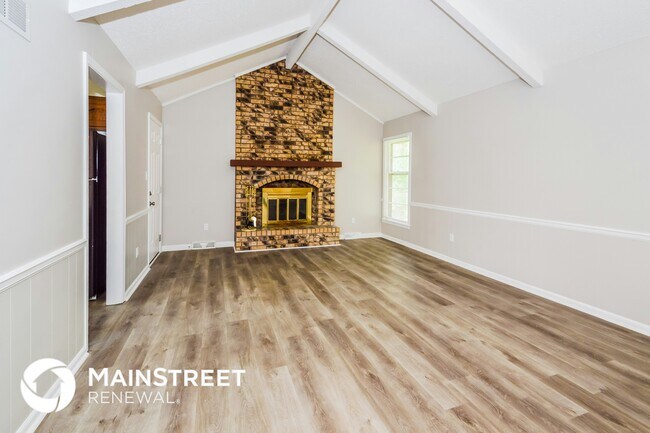 Building Photo - 16105 E 27th Ter S