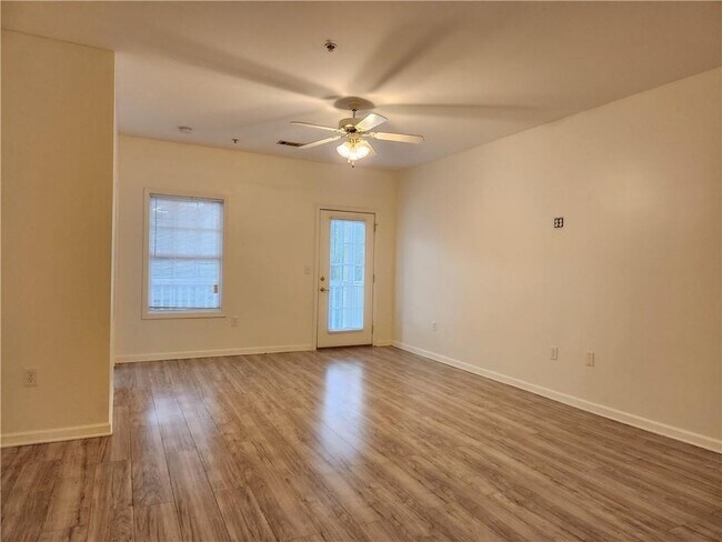 Foto del edificio - 7712 Autry Cir