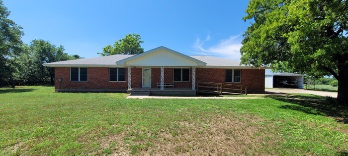 Primary Photo - 1059 Co Rd 1340